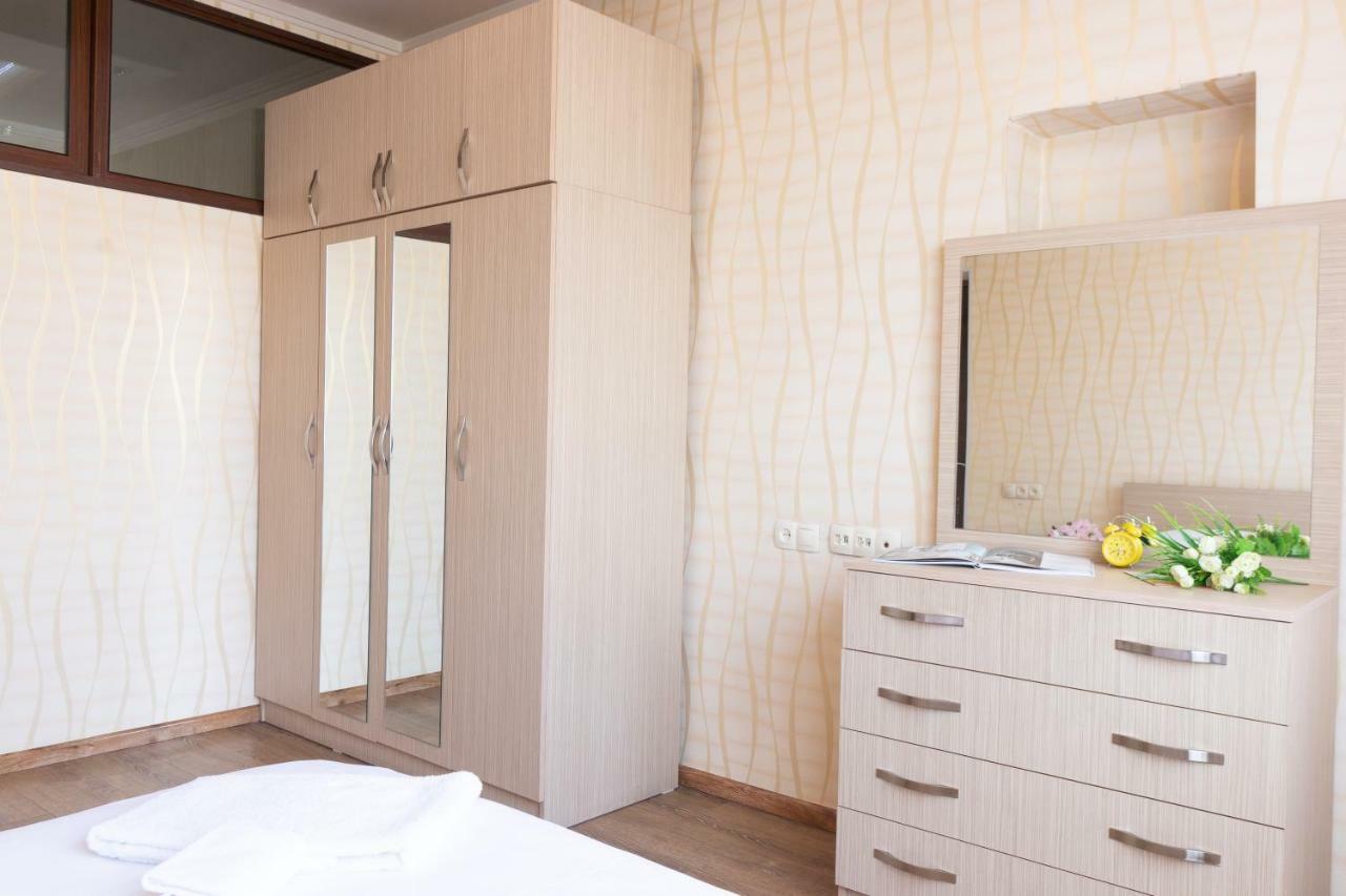 Stay Inn Apartments On 33 Sayat-Nova Avenue Yerevan Exterior photo