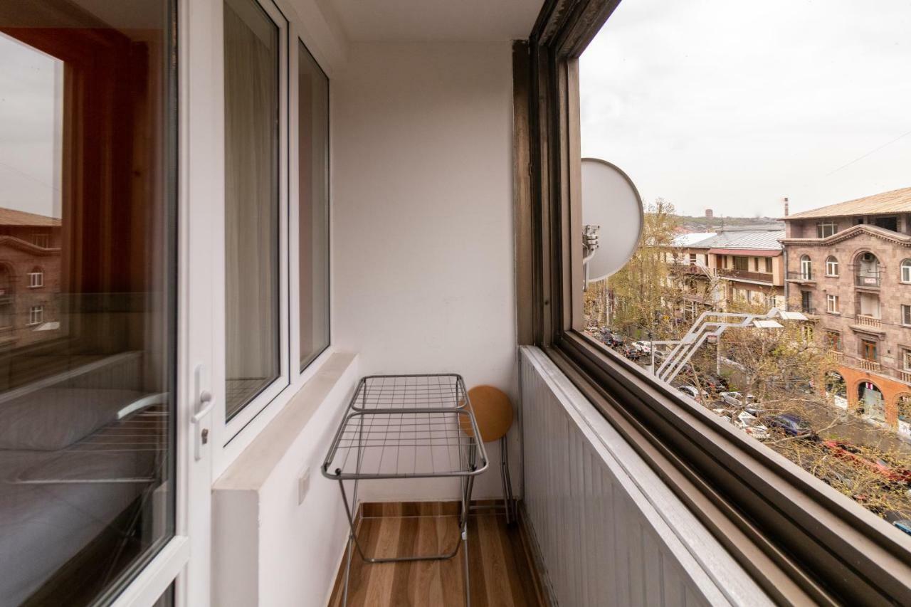 Stay Inn Apartments On 33 Sayat-Nova Avenue Yerevan Exterior photo